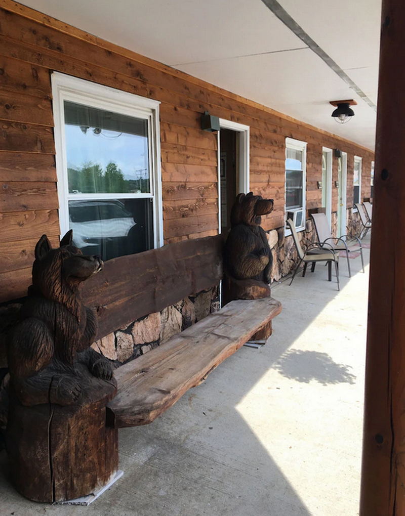 Superior Motel & Suites (Star-Lite Motel, Star Lite Motel) - Web Listing (newer photo)